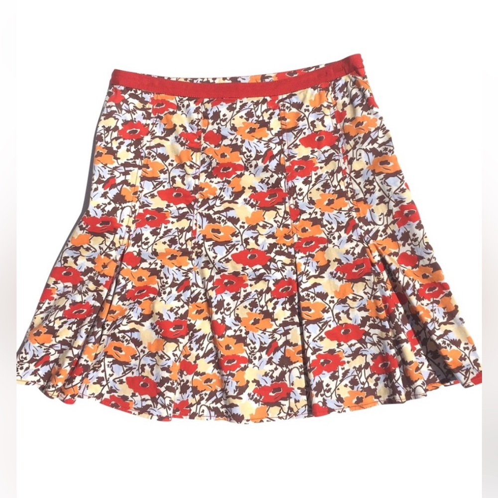 DKNY size 6 City DKNY fall floral kick pleat flared cotton knee-length skirt.